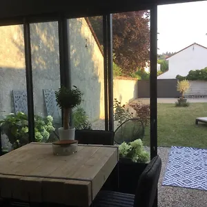 Le Clos De Bed & Breakfast